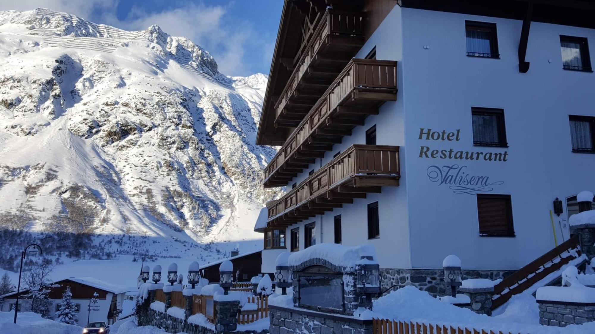 Hotel Valisera Galtür Exteriör bild